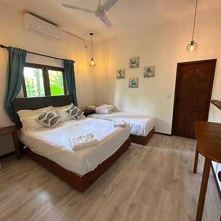 Aqua Oasis Hotel Thoddoo Ngoại thất bức ảnh