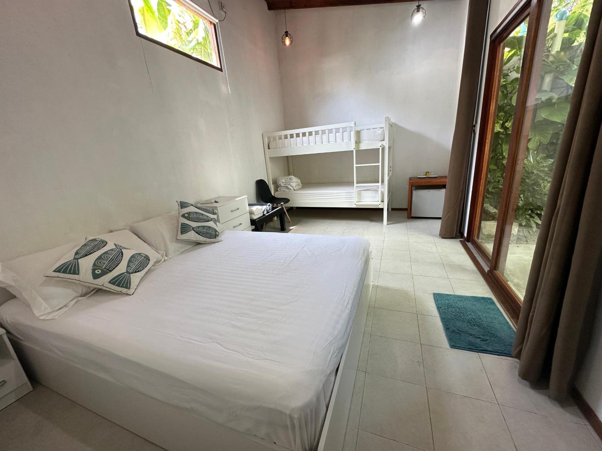 Aqua Oasis Hotel Thoddoo Ngoại thất bức ảnh